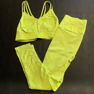 Victoria’s Secret Sports Leggings & Sports Bra